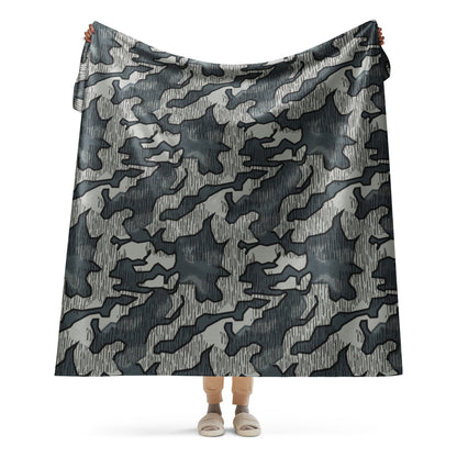 German Splittermuster Urban CAMO Sherpa blanket - 60″×80″ - Blankets