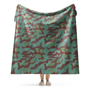 Splittermuster Mountain Troops CAMO Sherpa Blanket - 60″×80″