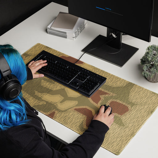Sumpfmuster 44 CAMO Universal Large Desk Pad
