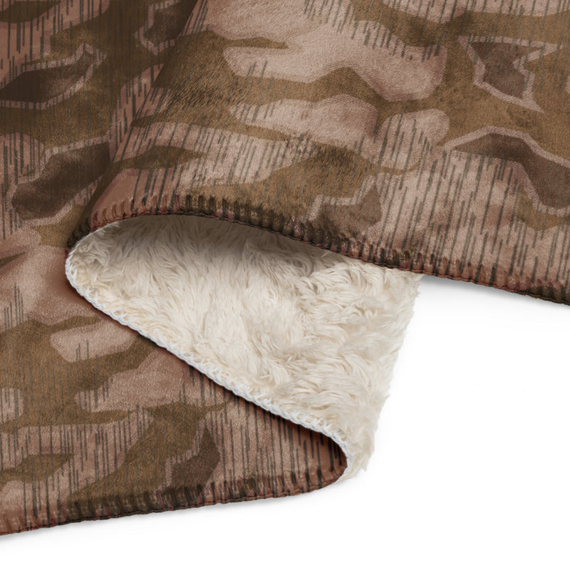 Sumpfmuster Where Eagles Dare CAMO Sherpa Blanket