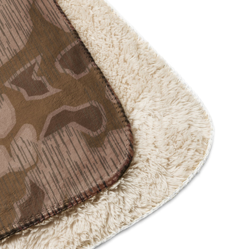 Sumpfmuster Where Eagles Dare CAMO Sherpa Blanket