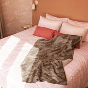 Sumpfmuster Where Eagles Dare CAMO Sherpa Blanket