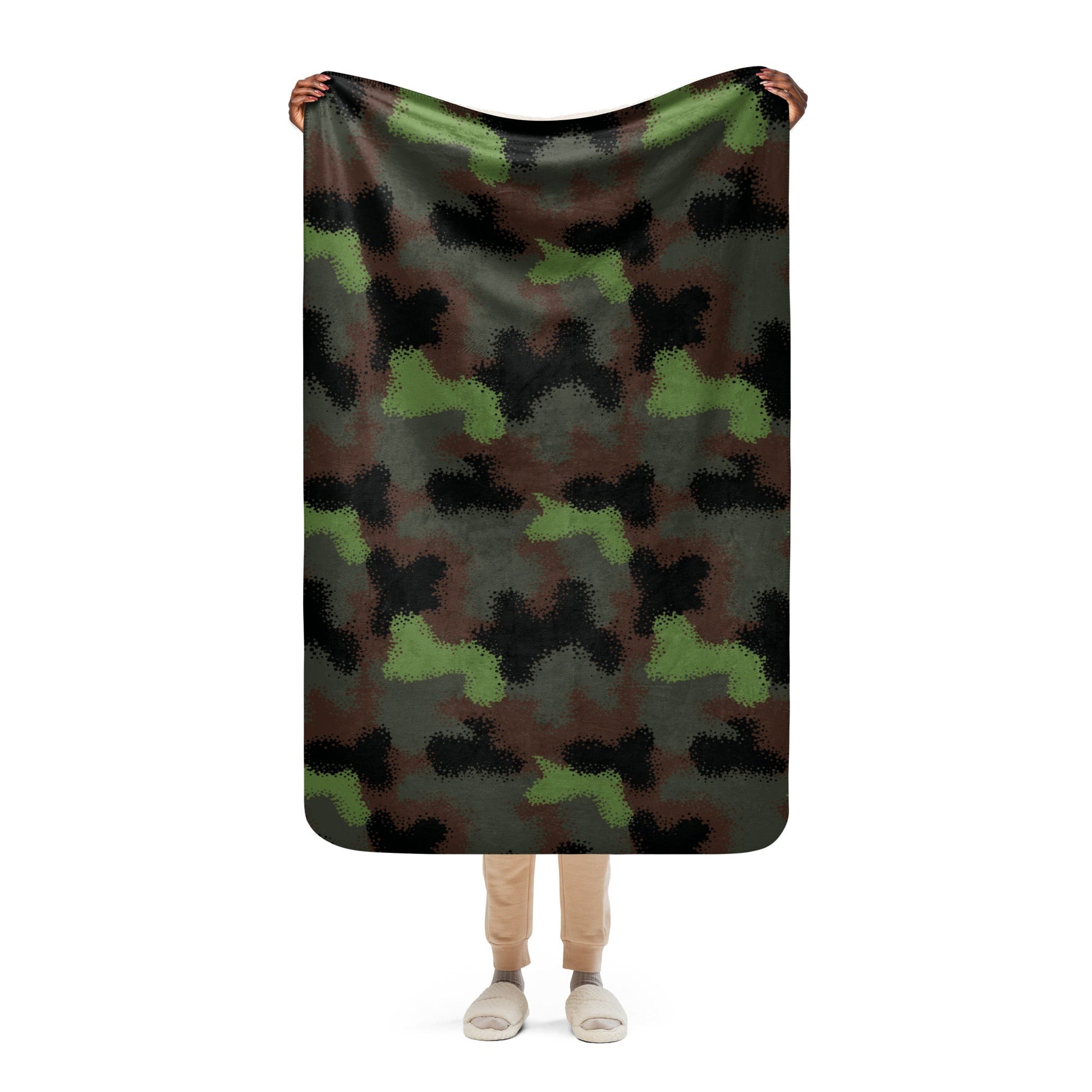 German Truppenversuch Punkttarnmuster CAMO Sherpa Blanket - 37″×57″