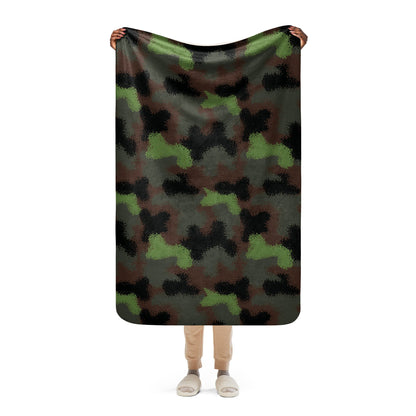 German Truppenversuch Punkttarnmuster CAMO Sherpa Blanket - 37″×57″