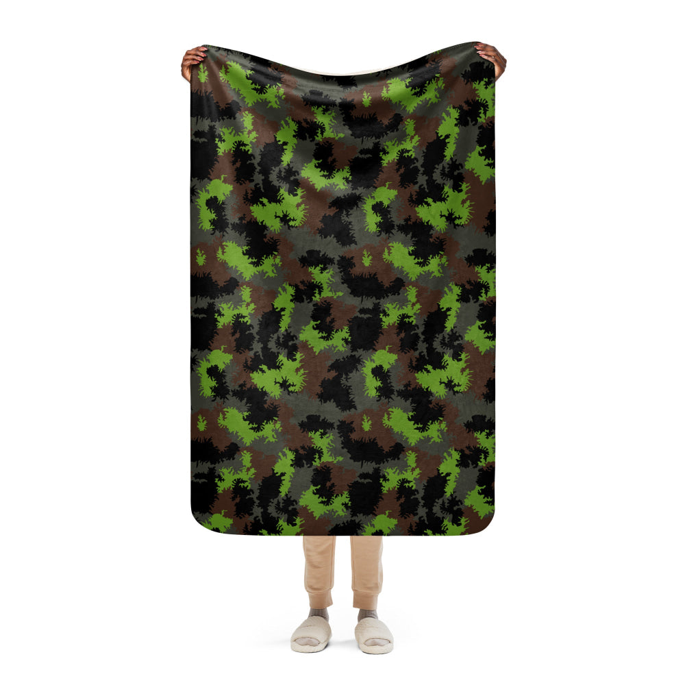 German Truppenversuch Sägezahnmuster CAMO Sherpa blanket - 37″×57″ - Blanket