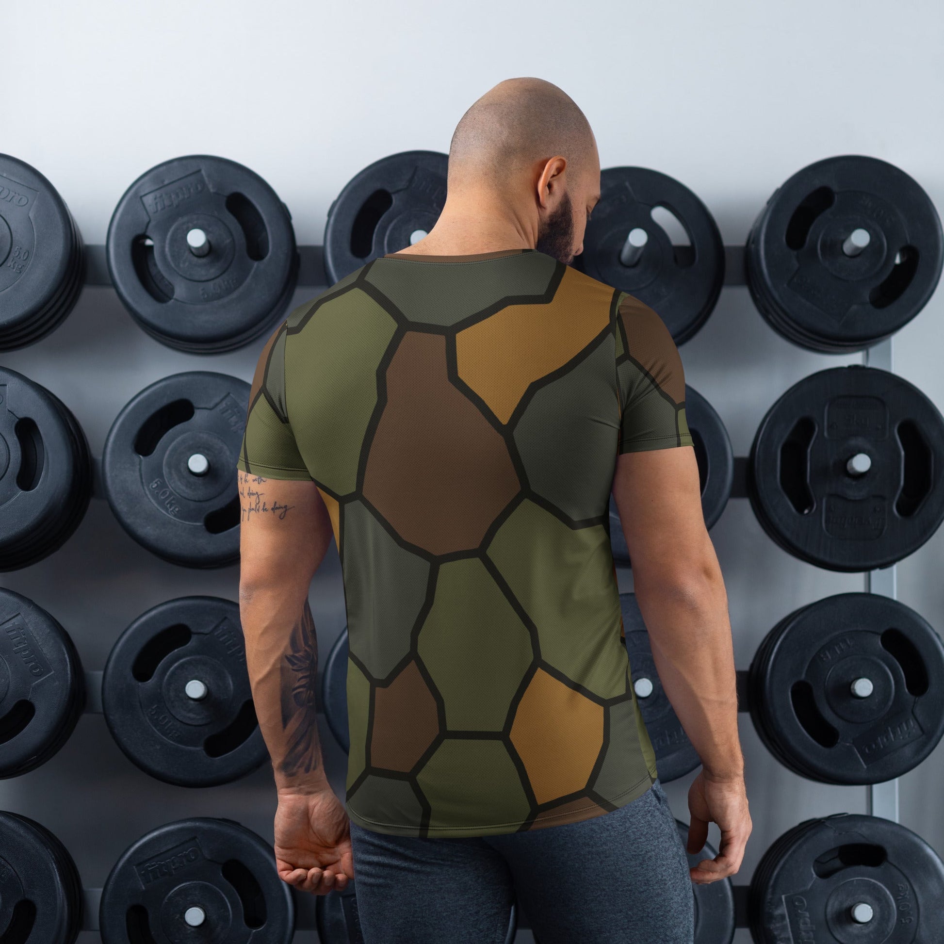 German WWI Turtle Shell Stahlhelm CAMO Mens Athletic T-Shirt