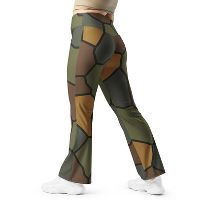 German WWI Turtle Shell Stahlhelm CAMO Womens Flare Leggings - 2XS