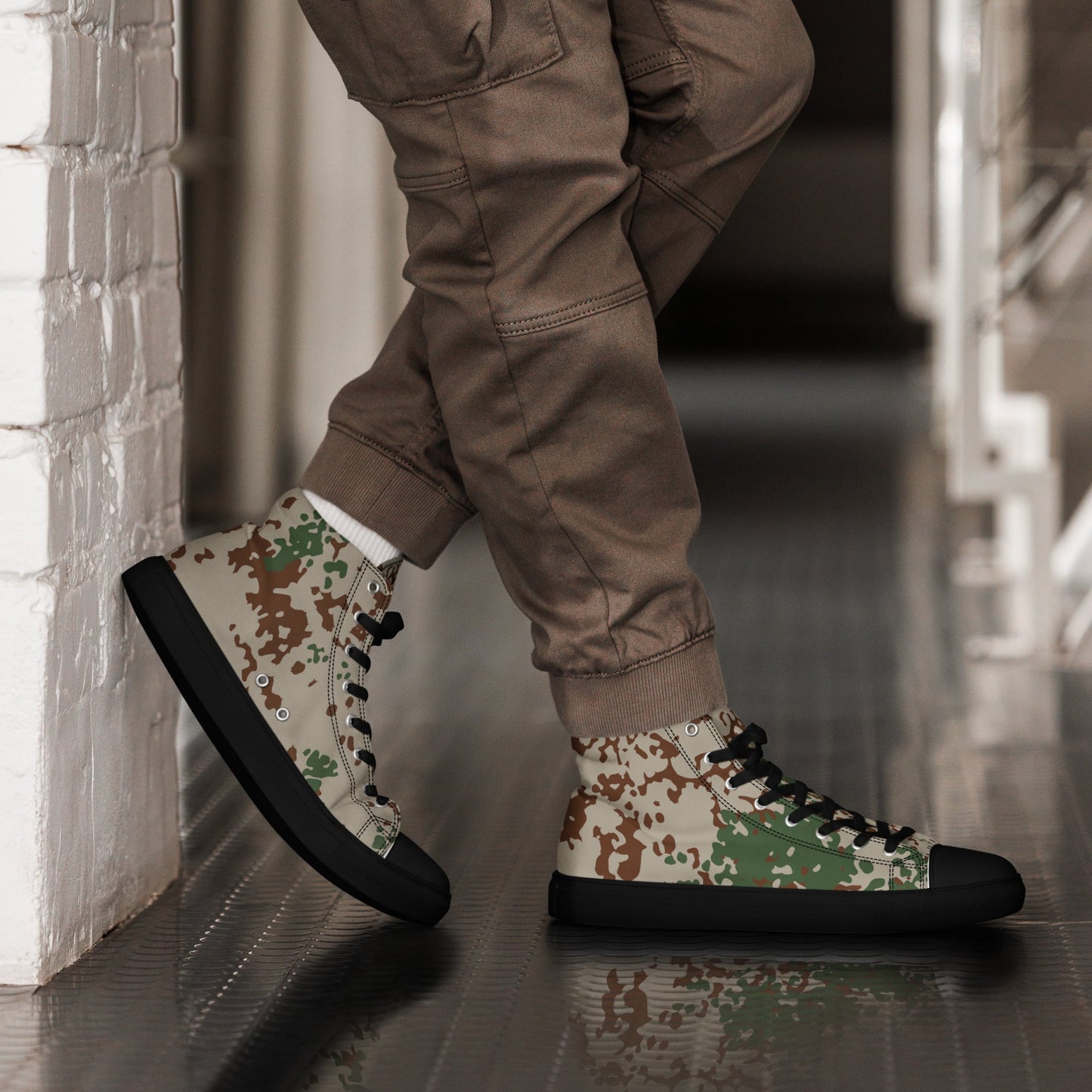 German Flecktarn Wüstentarn Desert CAMO Mens High-Top Canvas Shoes - Black / 5
