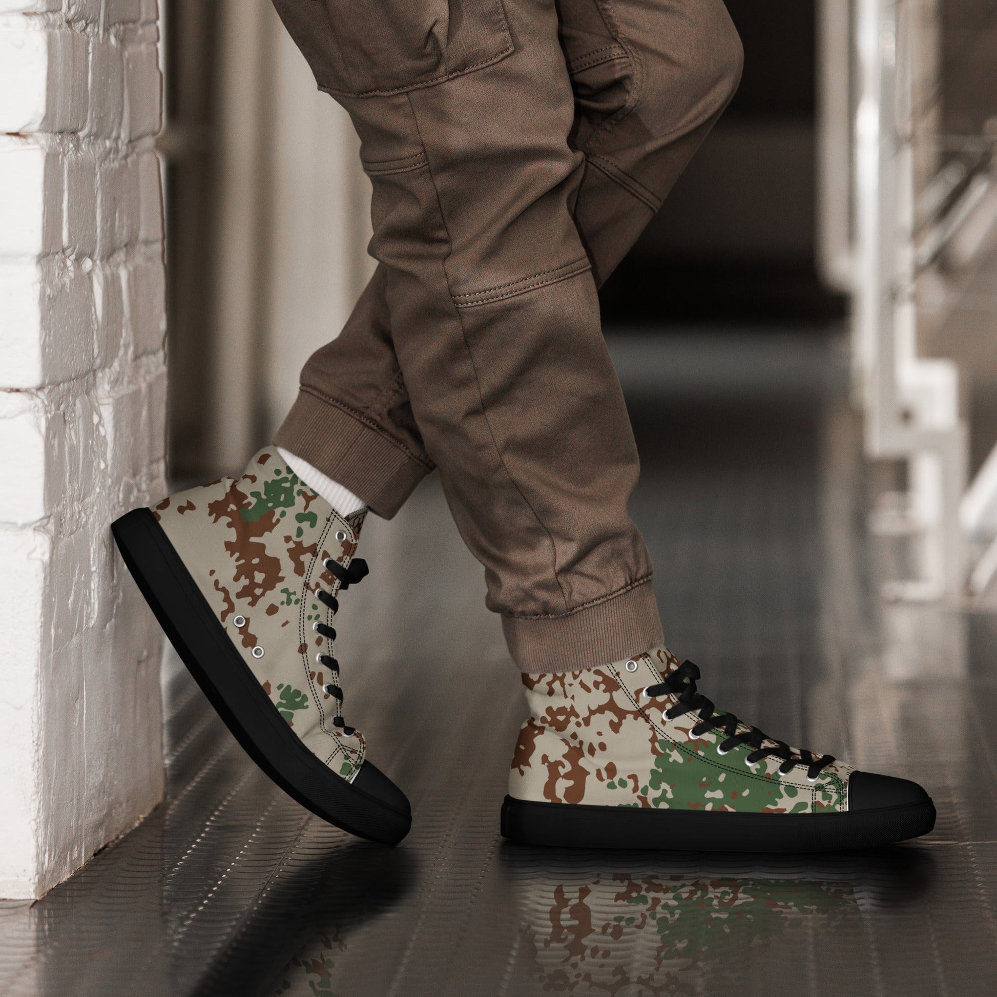 German Flecktarn Wüstentarn Desert CAMO Mens High-Top Canvas Shoes - Black / 5