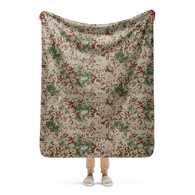 Flecktarn Wüstentarn Desert CAMO Sherpa Blanket - 50″×60″