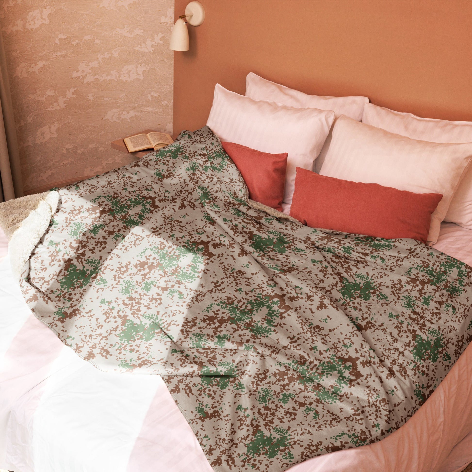 German Flecktarn Wüstentarn Desert CAMO Sherpa Blanket