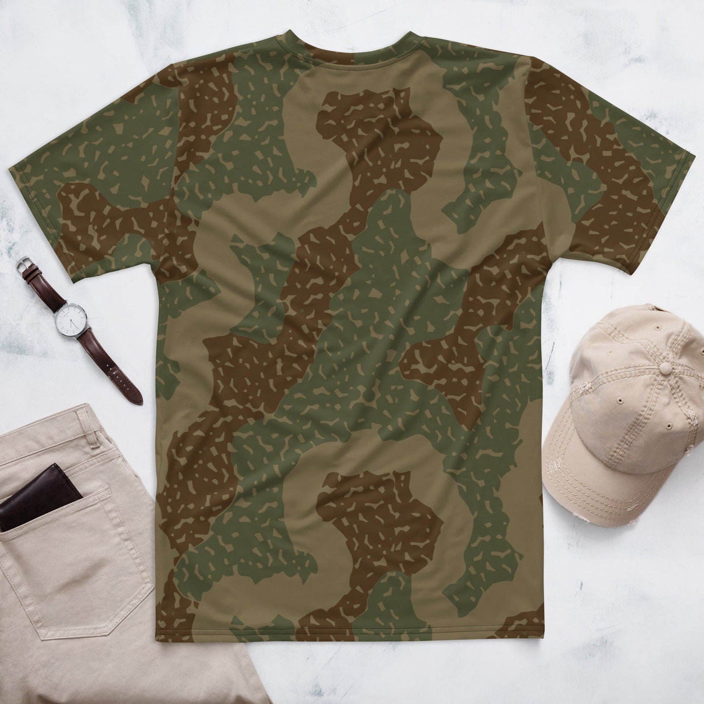 German WW2 Ambush Zimmerit Tank CAMO Men’s t-shirt - Mens T-Shirt