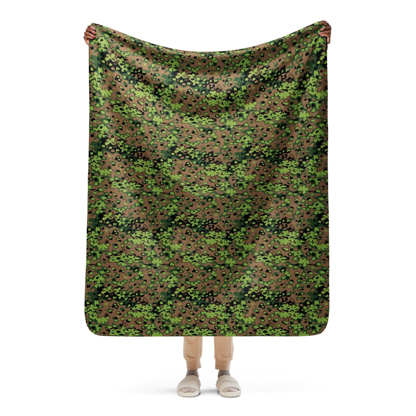 German Oak Leaf Eichenlaubmuster Spring CAMO Sherpa blanket - 50″×60″ - Blankets