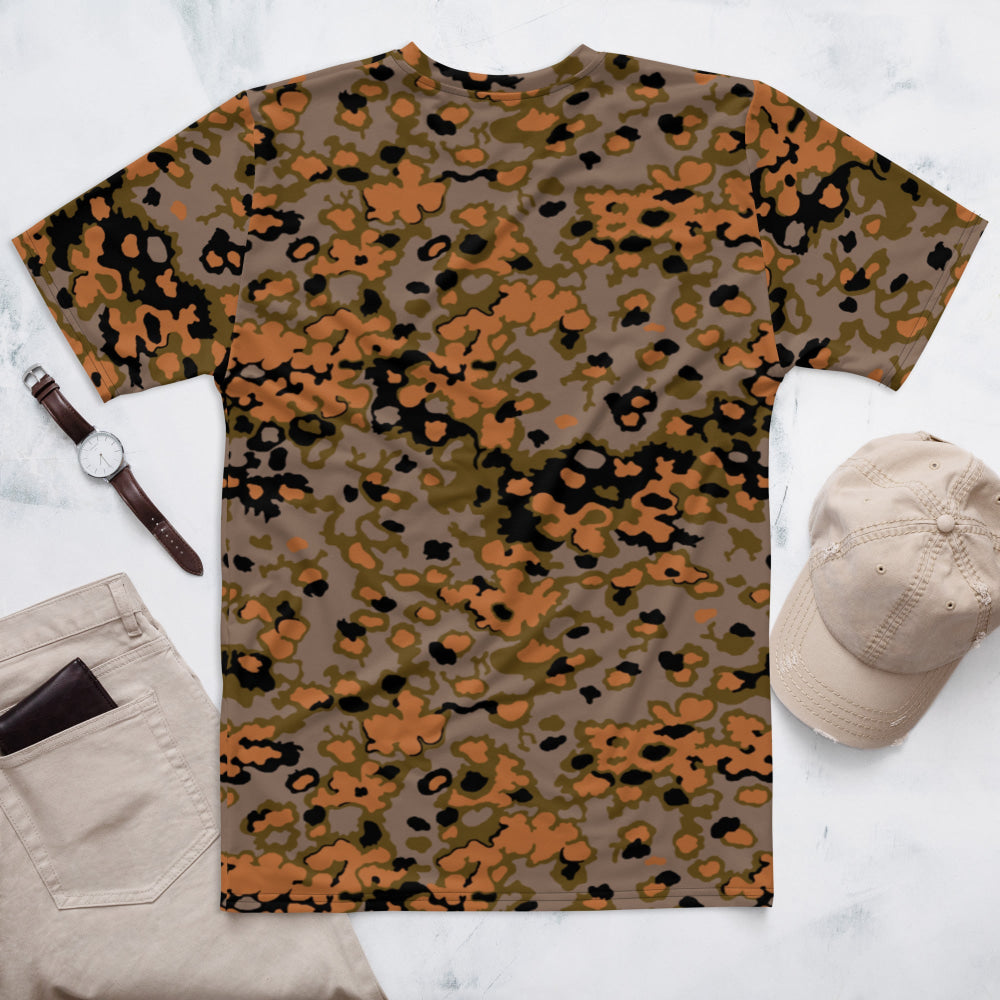 German WW2 Eichenlaubmuster Oakleaf Autumn CAMO Men’s t-shirt - Mens T-Shirt