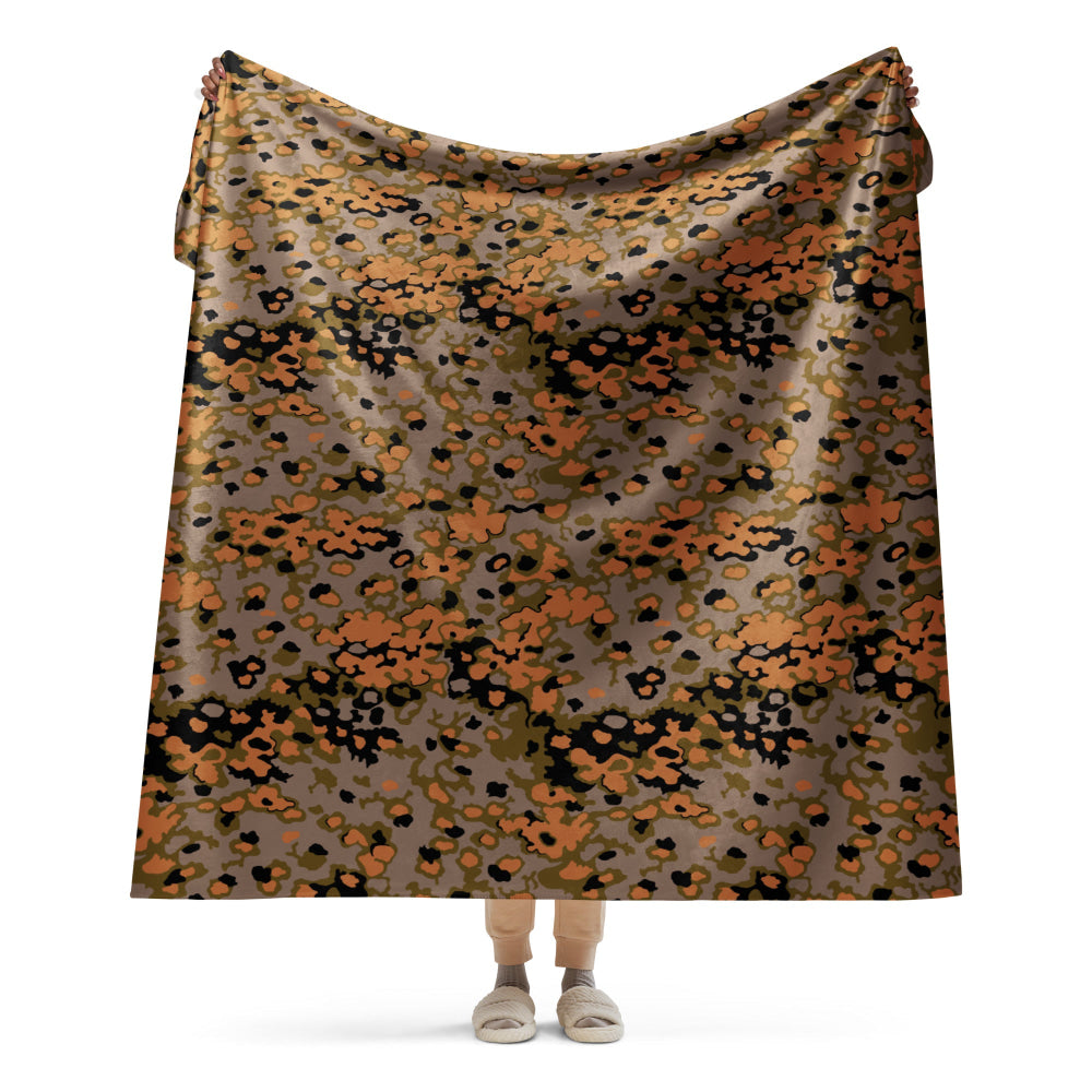 German WW2 Eichenlaubmuster Oakleaf Autumn CAMO Sherpa blanket - 60″×80″ - Blanket