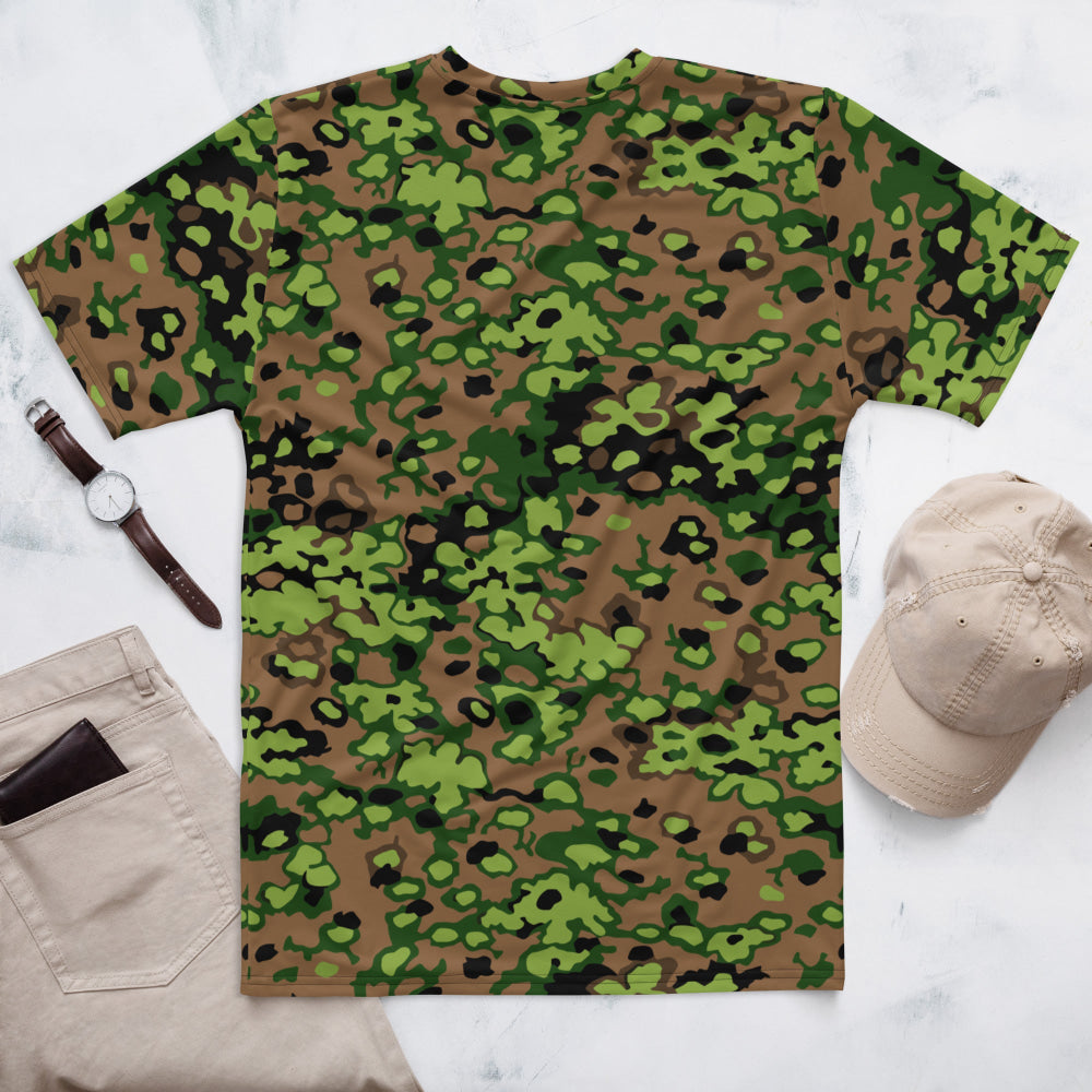 German WW2 Eichenlaubmuster Oakleaf Spring CAMO Men’s T-shirt - Mens T-Shirt