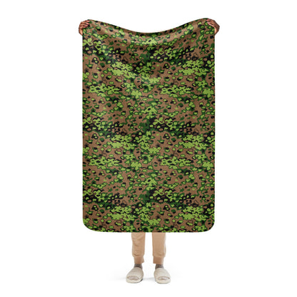 German WW2 Eichenlaubmuster Oakleaf Spring CAMO Sherpa blanket - 37″×57″ - Blanket