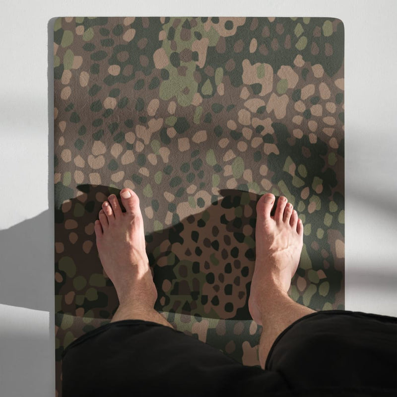 German WW2 Erbsenmuster Pea Dot Pattern 44 CAMO Yoga mat