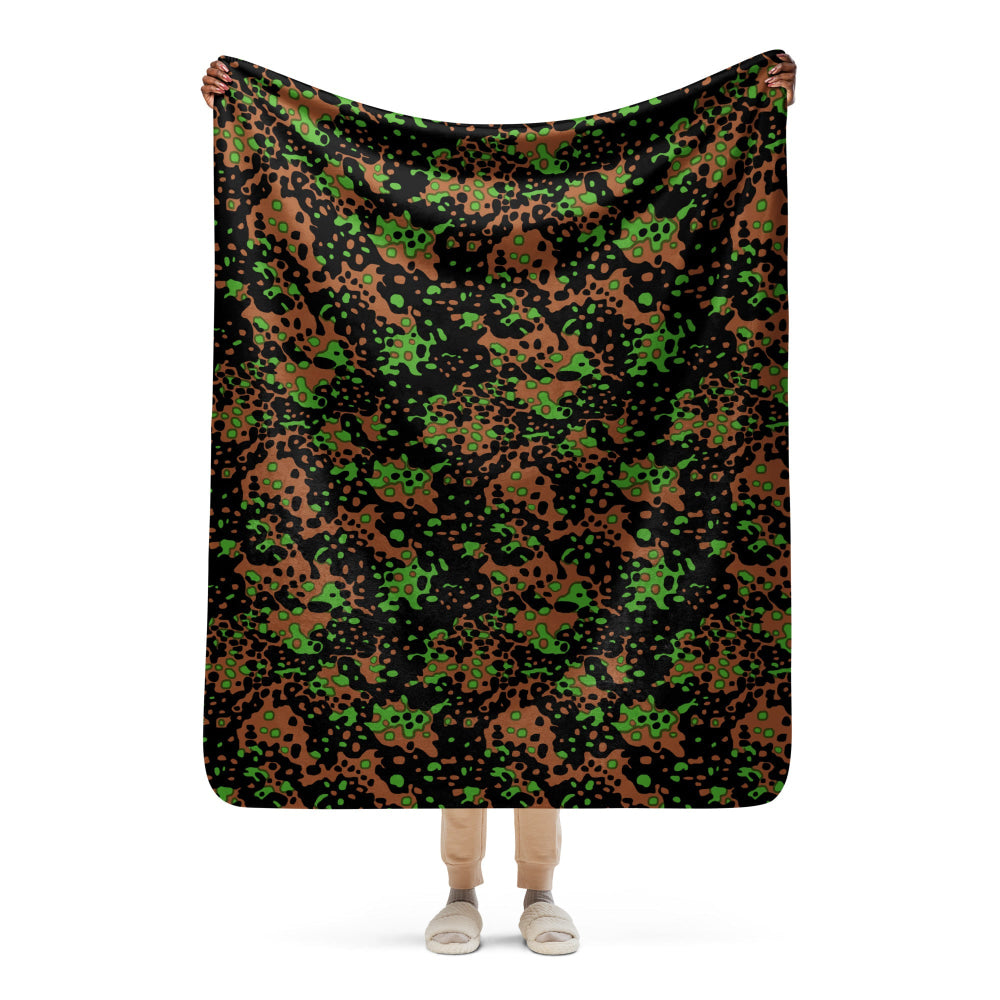 German WW2 Platanenmuster Plane Tree Bright Spring CAMO Sherpa blanket - 50″×60″ - Blanket