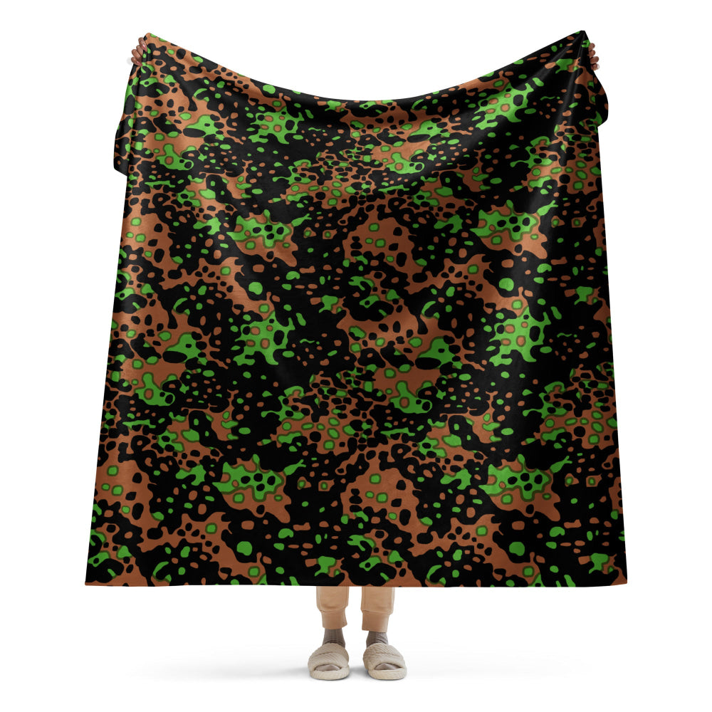 German WW2 Platanenmuster Plane Tree Bright Spring CAMO Sherpa blanket - 60″×80″ - Blanket