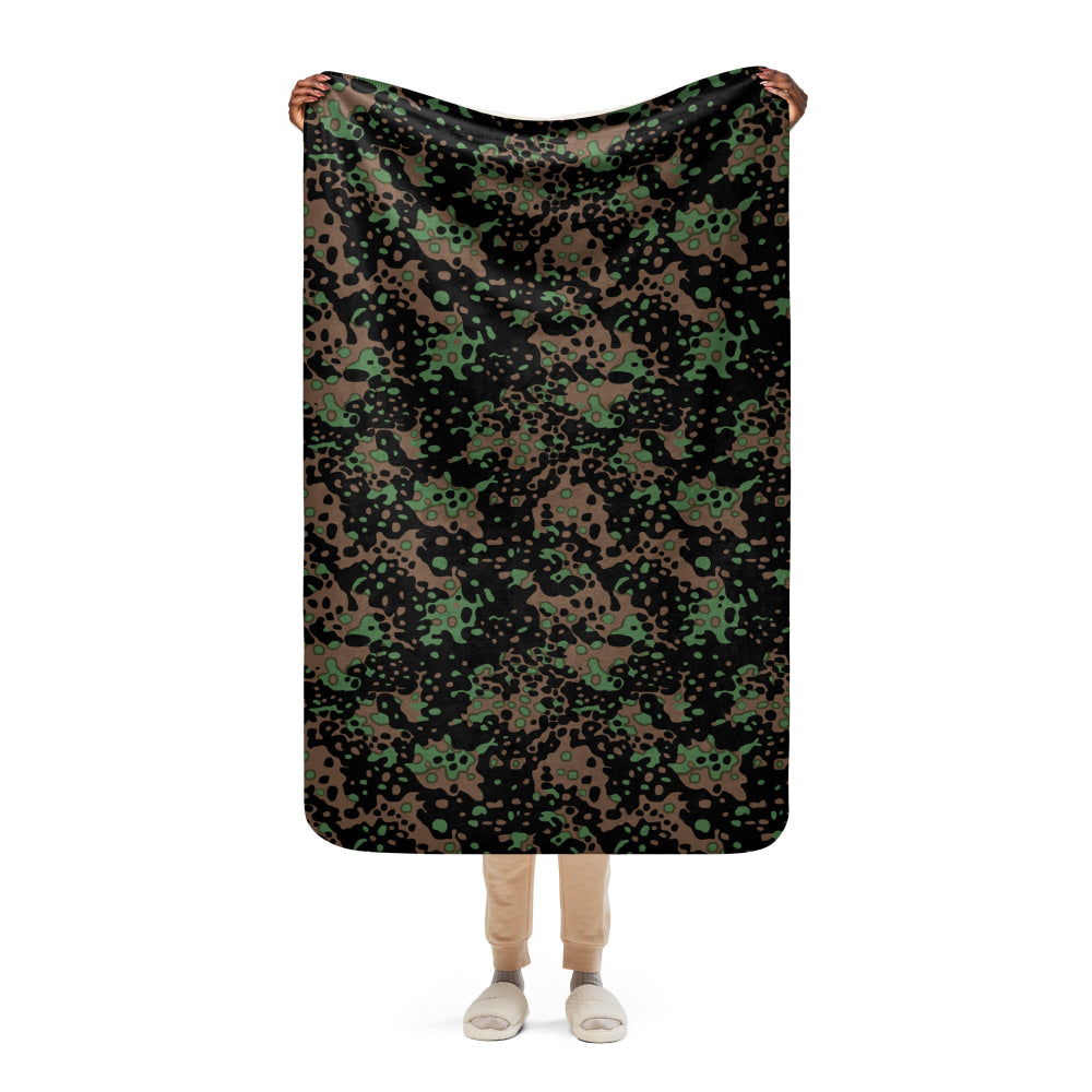 German WW2 Platanenmuster Plane Tree Pattern 5 Spring CAMO Sherpa blanket - 37″×57″ - Blanket