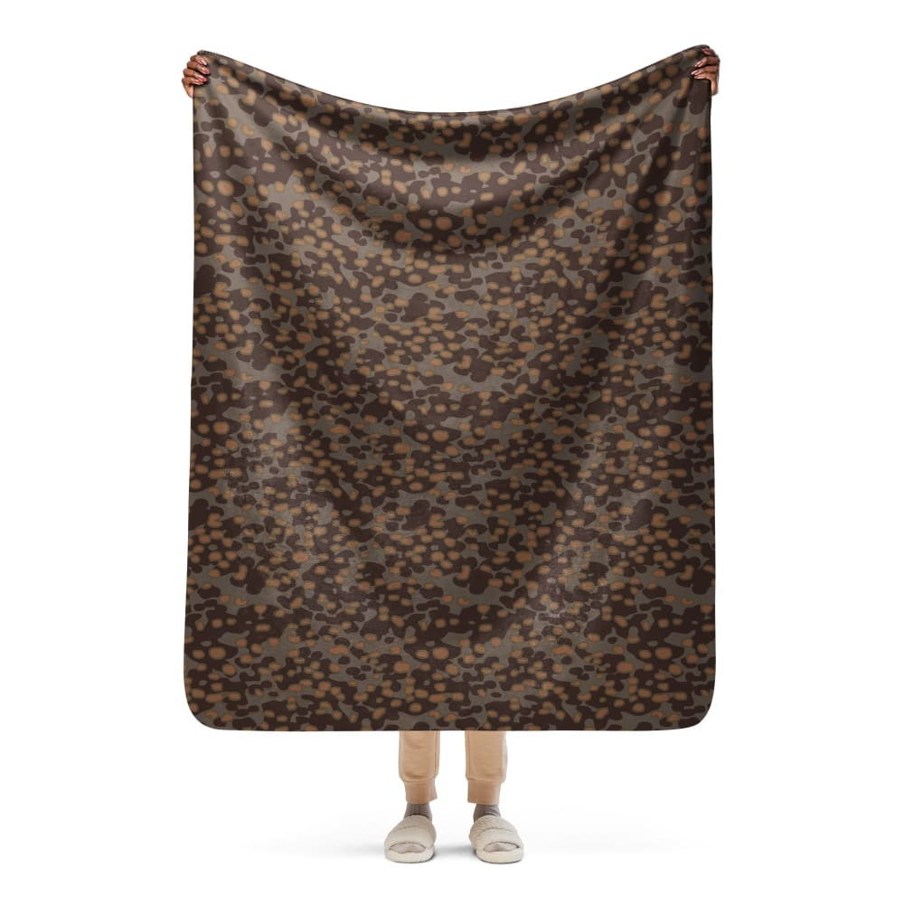 German WW2 Polyspot Autumn CAMO Sherpa blanket - 50″×60″