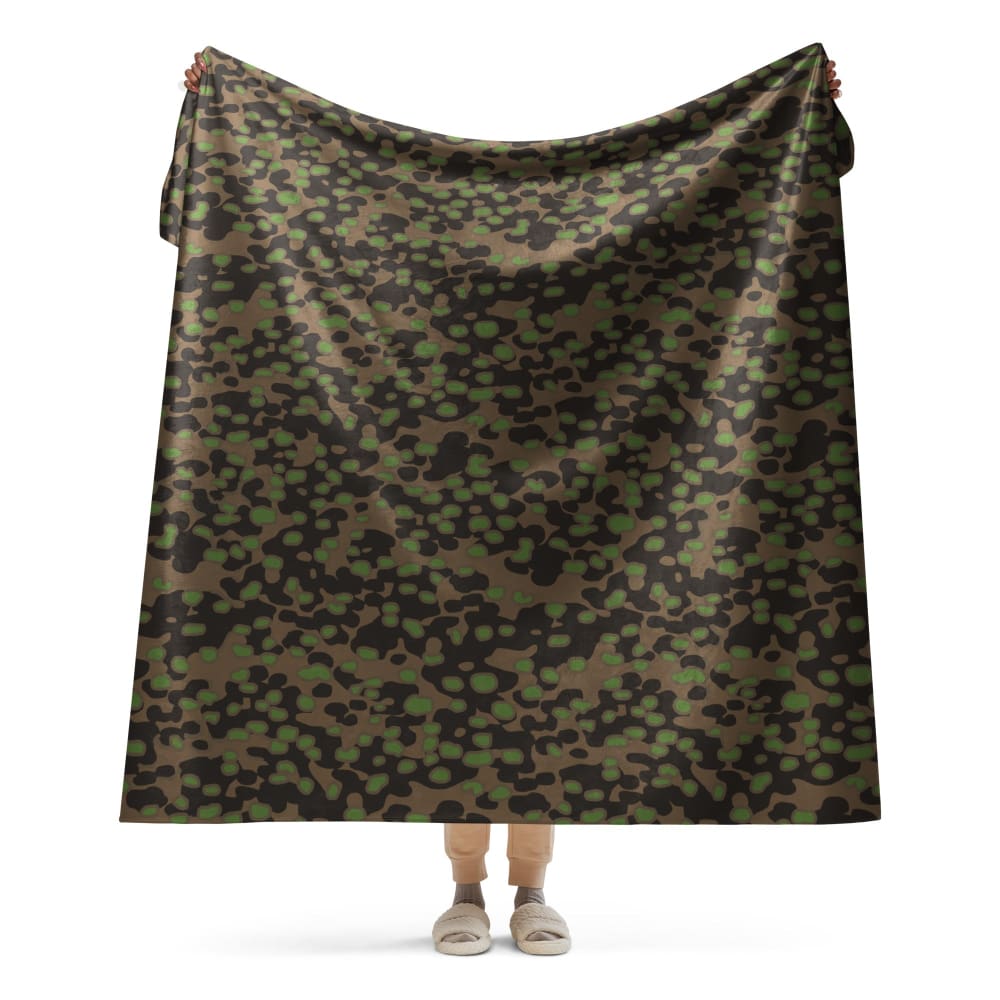 German WW2 Polyspot Spring CAMO Sherpa blanket - 60″×80″
