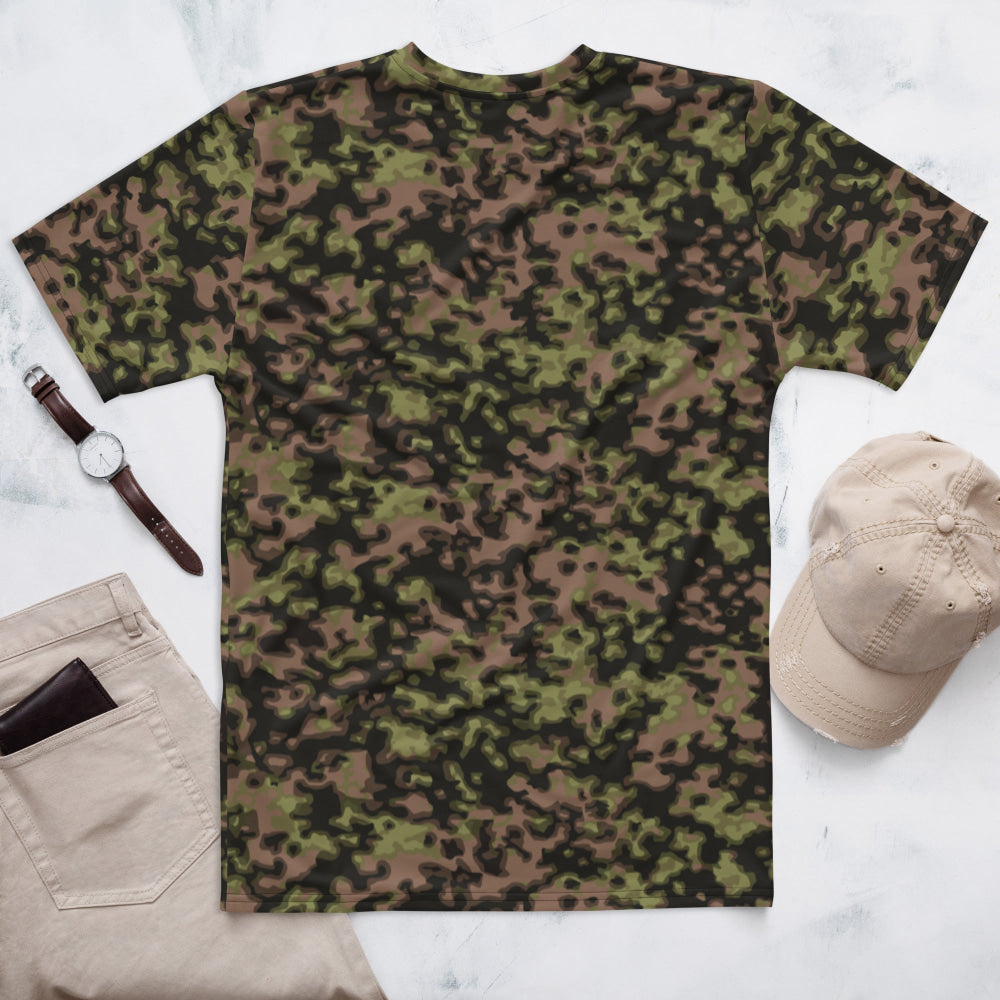 German WW2 Rauchtarnmuster Blurred Edge Spring CAMO Men’s t-shirt - Mens T-Shirt