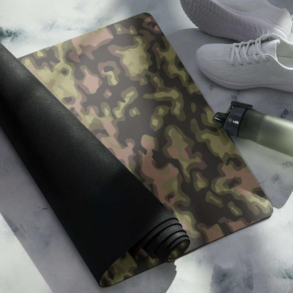 German WW2 Rauchtarnmuster Blurred Edge Spring CAMO Yoga mat - Mat