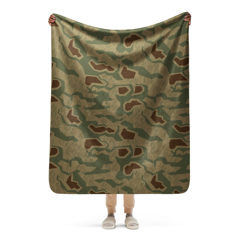 German WW2 Sumpfmuster 43 CAMO Sherpa blanket - 50″×60″ - Blanket