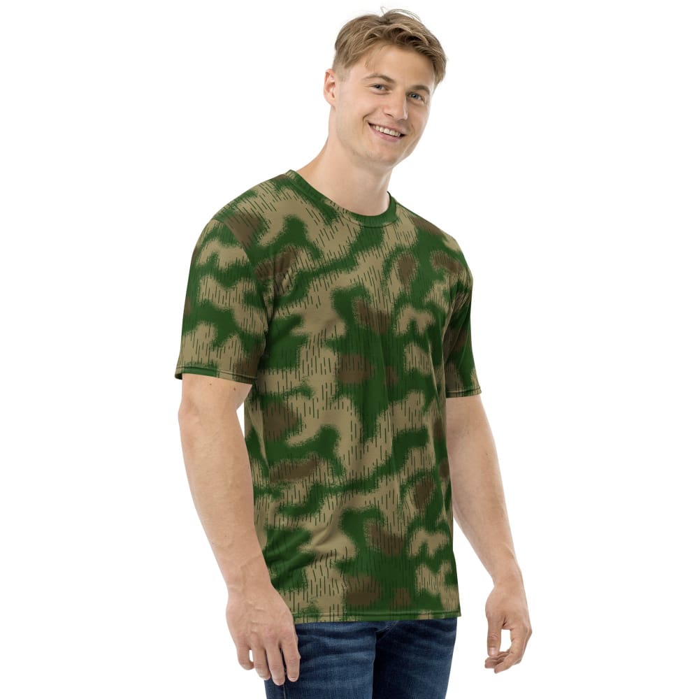 German WW2 Sumpfmuster Marsh CAMO Men’s T-shirt - Mens