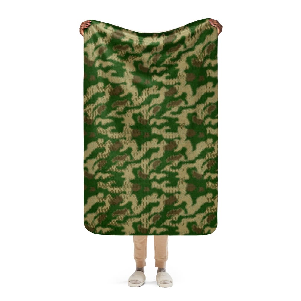 German WW2 Sumpfmuster Marsh CAMO Sherpa blanket - 37″×57″