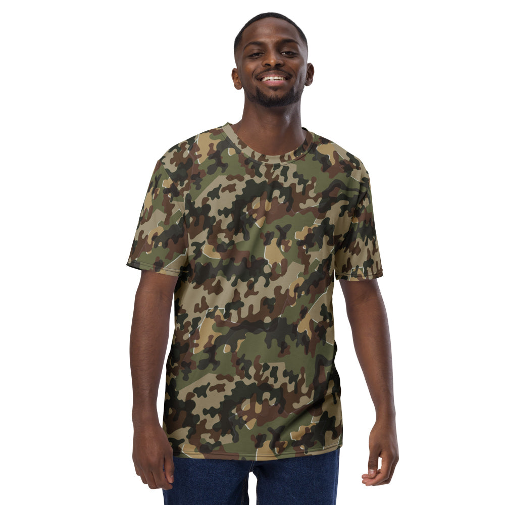 German Zelt-tarnmuster Autumn CAMO Men’s t-shirt - Mens T-Shirt