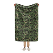Zelt-tarnmuster Summer CAMO Sherpa Blanket - 37″×57″