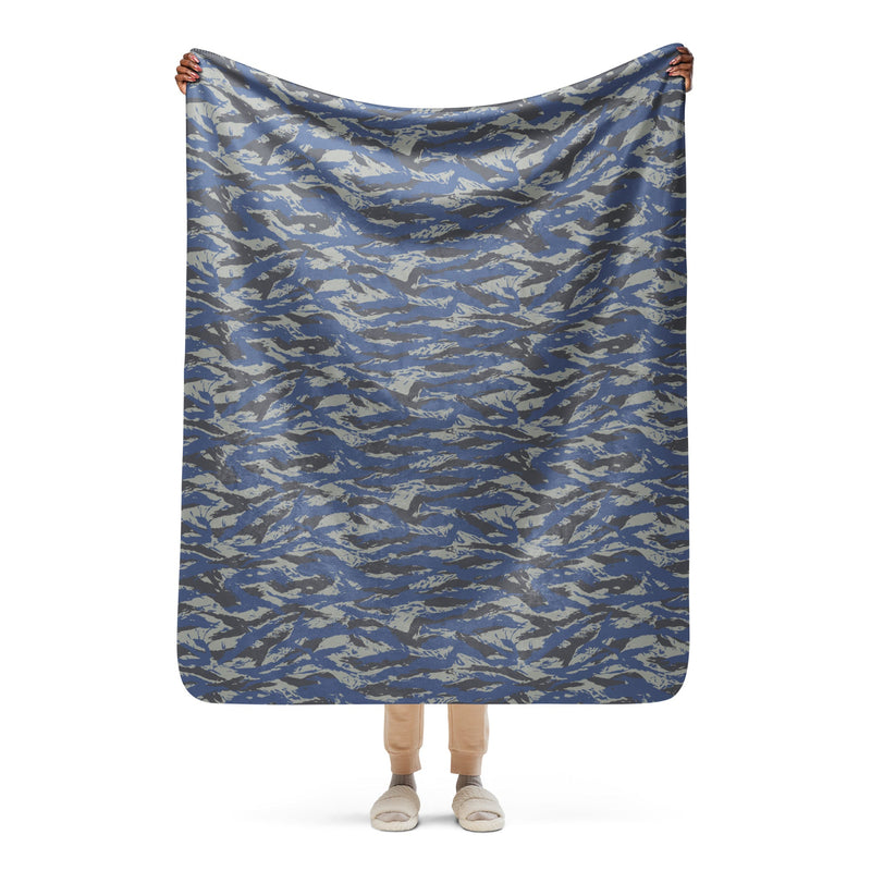 Lizard Greek Air Force CAMO Sherpa Blanket - 50″×60″