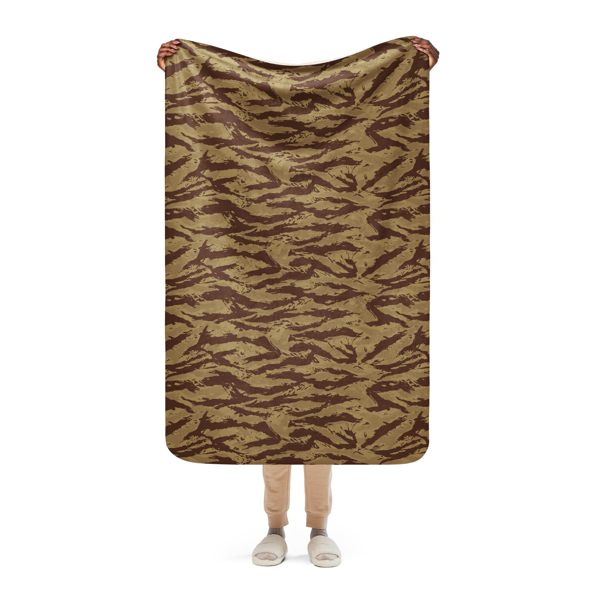 Greek Lizard Desert CAMO Sherpa blanket - 37″×57″ - Blankets
