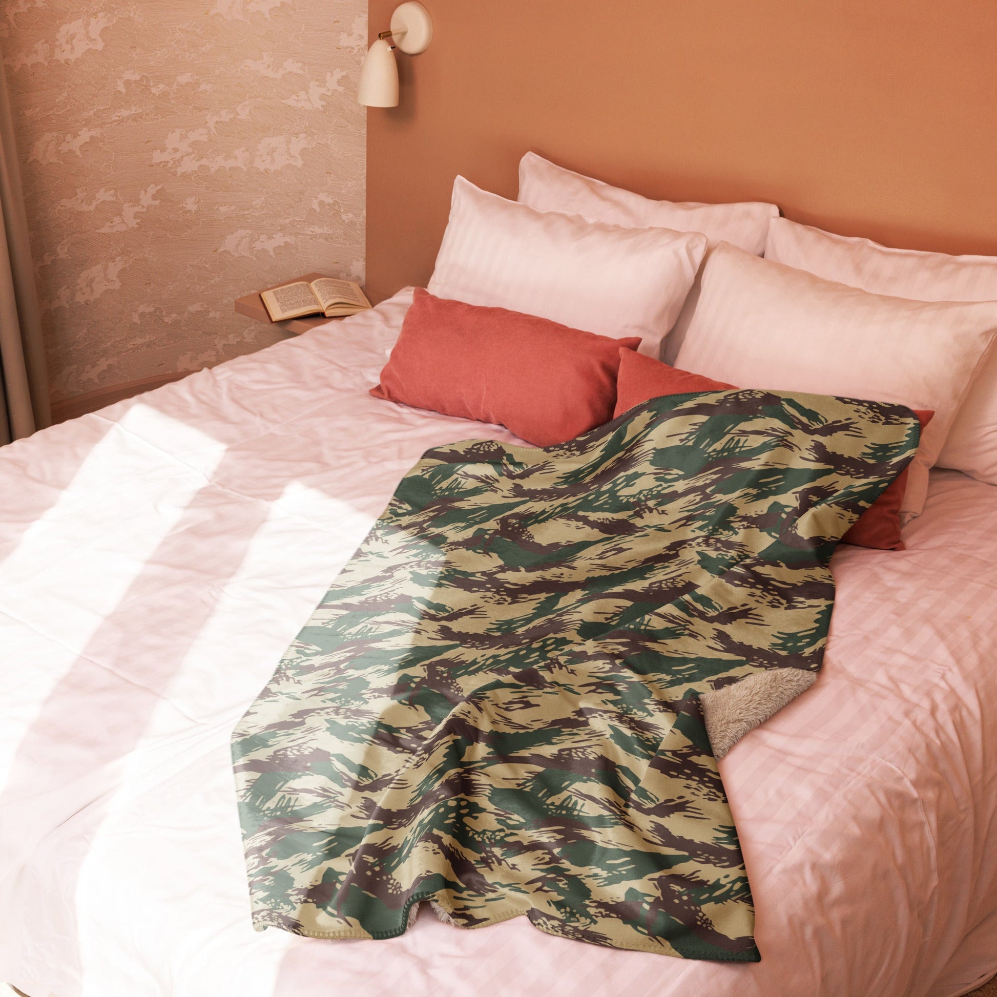 Greek Lizard Navy Special Warfare CAMO Sherpa blanket - Blankets