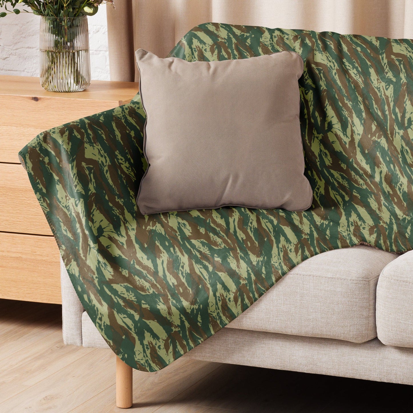 Greek Lizard CAMO Sherpa blanket - Blankets