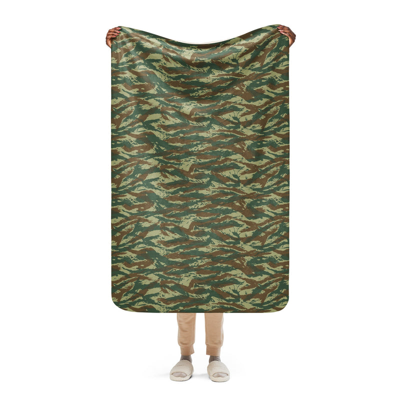 Lizard Greek Woodland CAMO Sherpa Blanket - 37″×57″