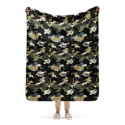 Gridveil Circuit Woodland CAMO Sherpa Blanket - 50″×60″