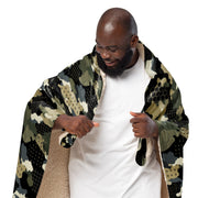 Gridveil Circuit Woodland CAMO Sherpa Blanket