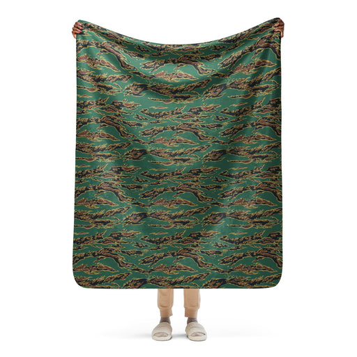 Tiger Stripe Guyana Jungle CAMO Sherpa Blanket - 50″×60″