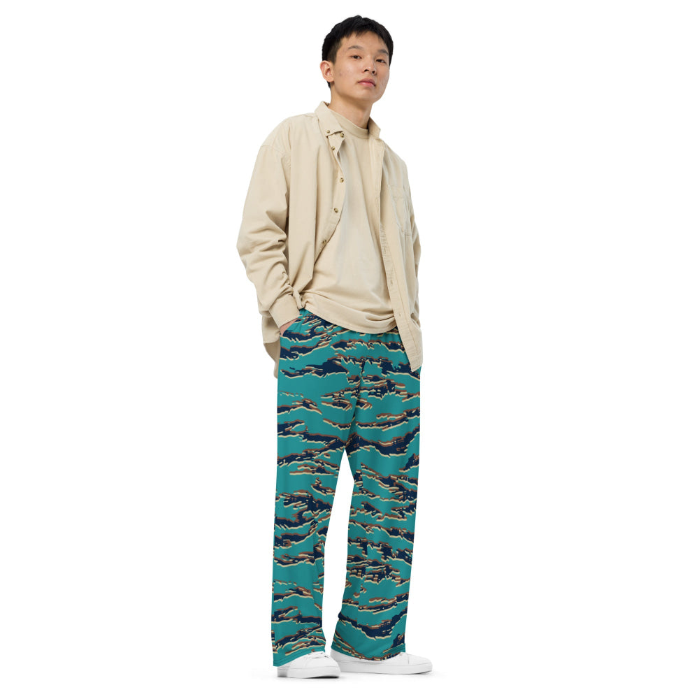 Guyanese Tiger Stripe CAMO unisex wide-leg pants - Unisex Wide-Leg Pants