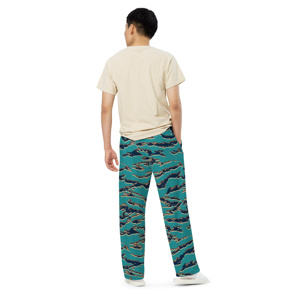 Guyanese Tiger Stripe CAMO unisex wide-leg pants - Unisex Wide-Leg Pants