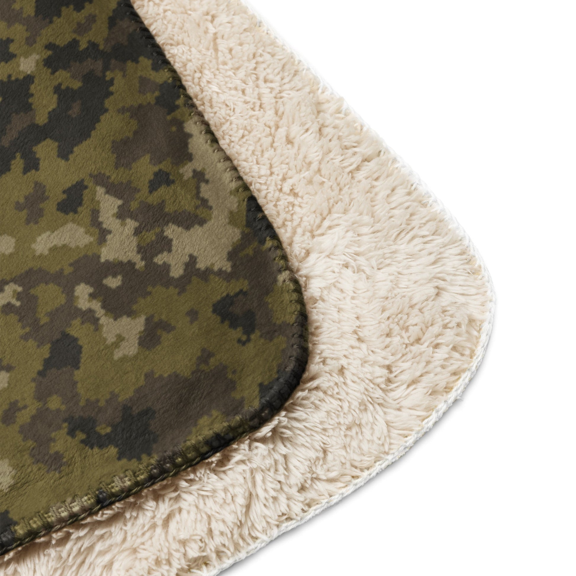 HexTarn Mountain CAMO Sherpa Blanket