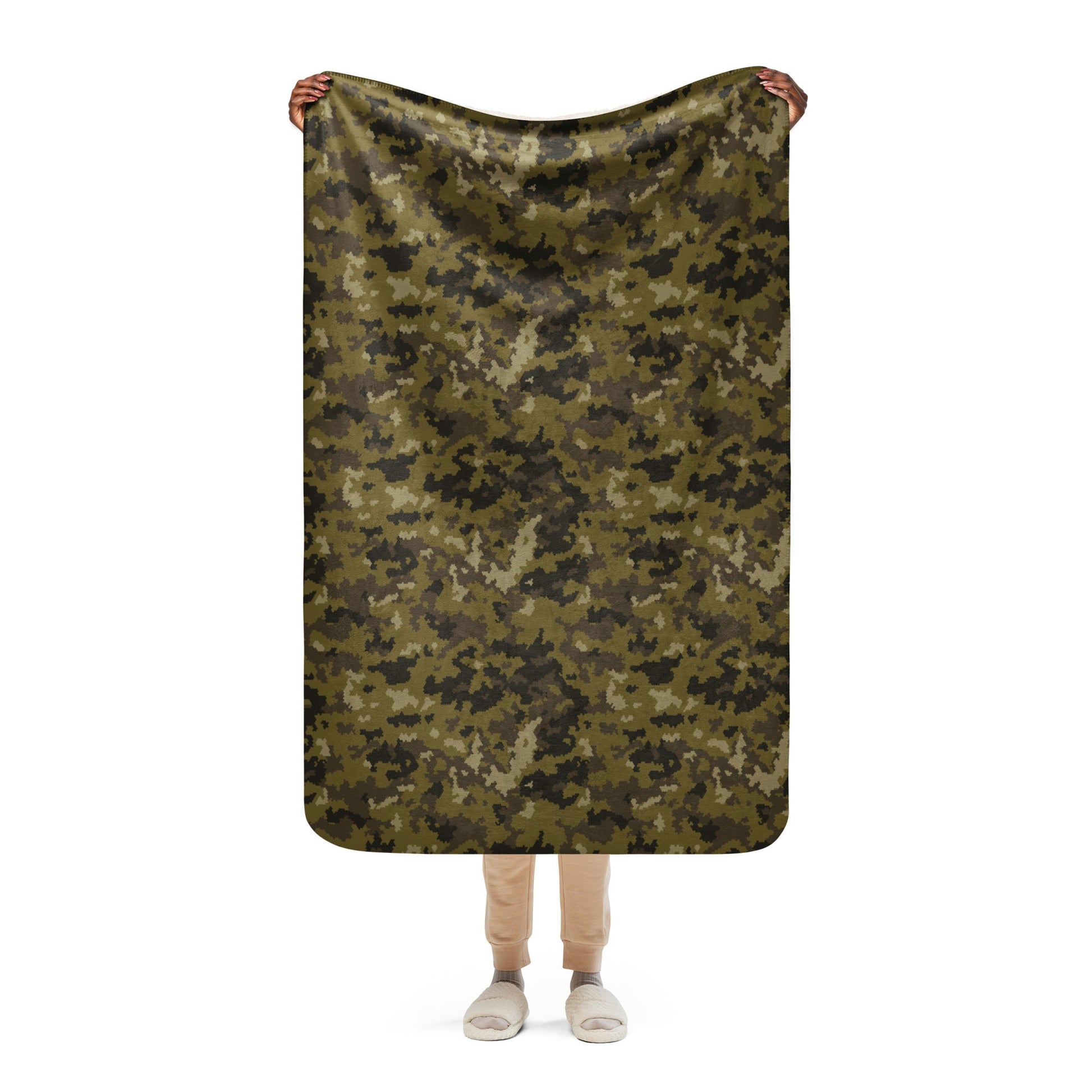 HexTarn Mountain CAMO Sherpa Blanket - 37″×57″