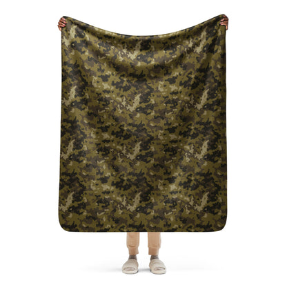 HexTarn Mountain CAMO Sherpa Blanket - 50″×60″