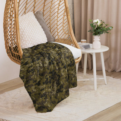 HexTarn Mountain CAMO Sherpa Blanket