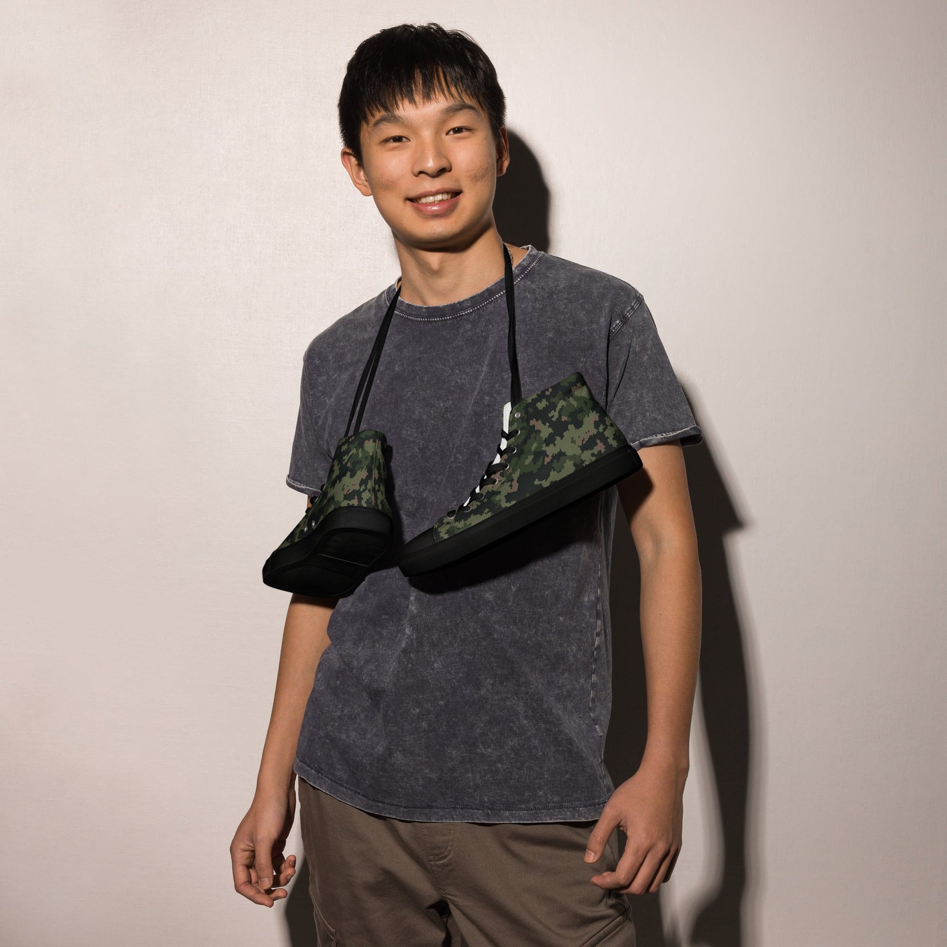 HexTarn Tropical CAMO Mens high top canvas shoes - High Top Canvas Shoes