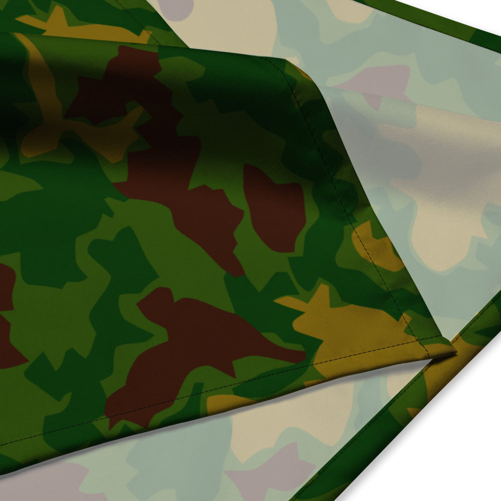 Hungarian 1967 Leaf CAMO bandana - Bandana